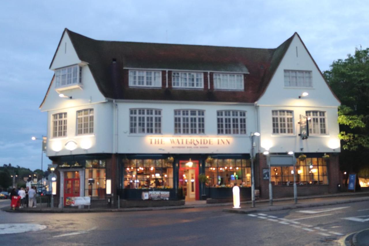 Grade I Listed Luxury Apartment In Hertfordshire Ware Exterior photo